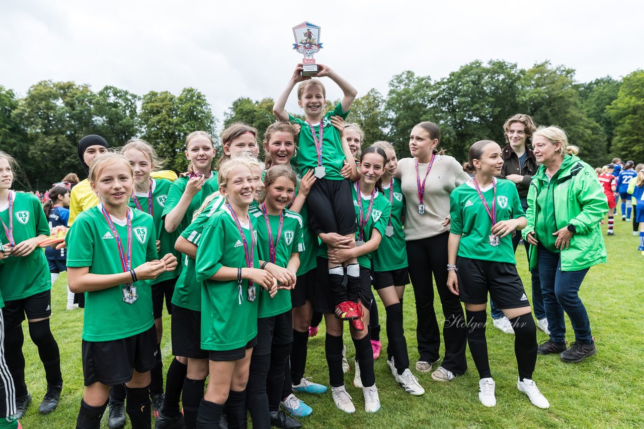 Bild 259 - Loewinnen Cup